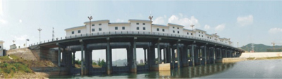 四川梓江河桥闸灾后沉建工程