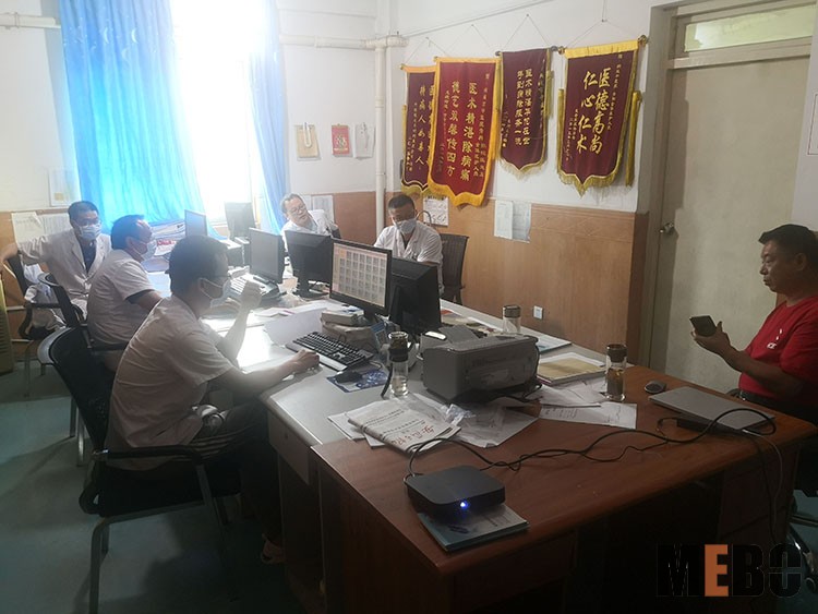 mg冰球突破豪华版(试玩)官方网站
